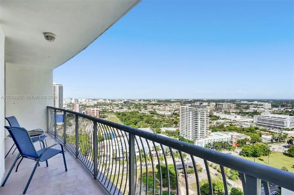 1750 Bayshore Dr #2911 Miami, FL 33132