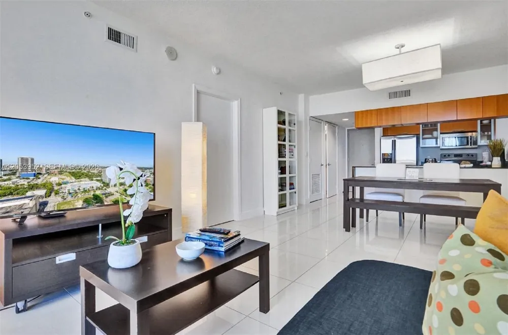 1750 Bayshore Dr #2911 Miami, FL 33132