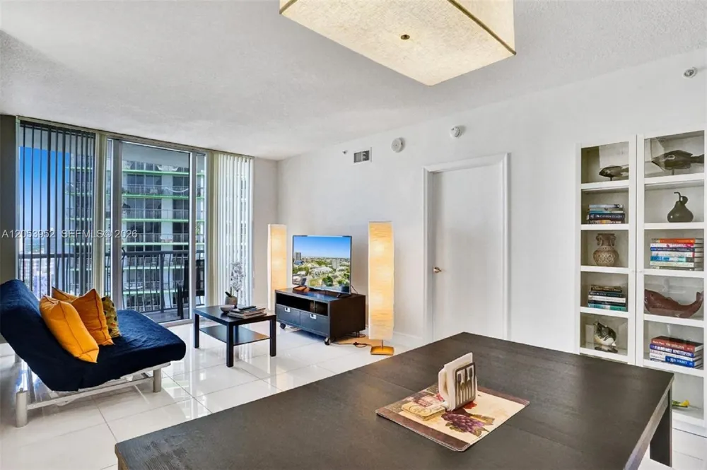 1750 Bayshore Dr #2911 Miami, FL 33132