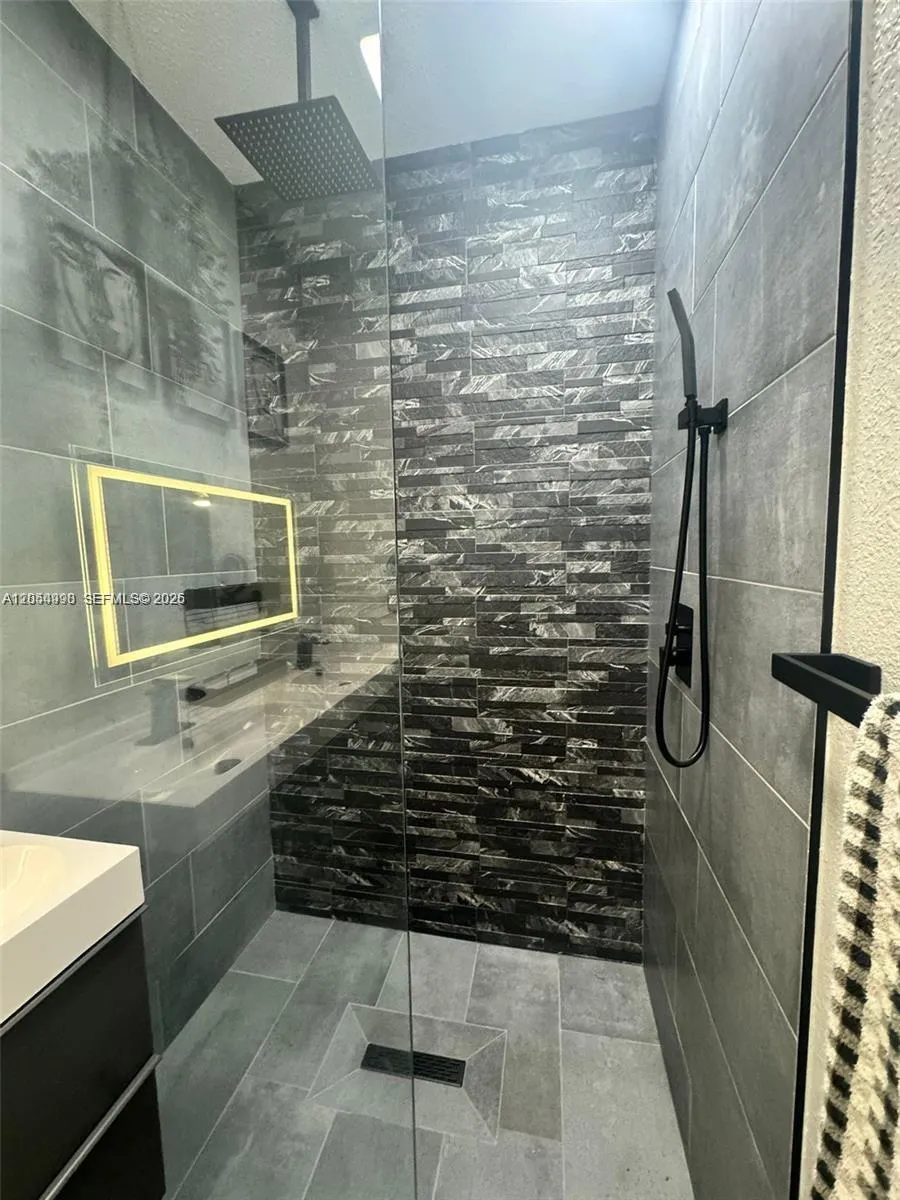 3415 55th Dr E Bradenton, FL 34203