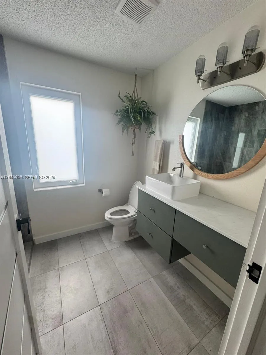 3415 55th Dr E Bradenton, FL 34203