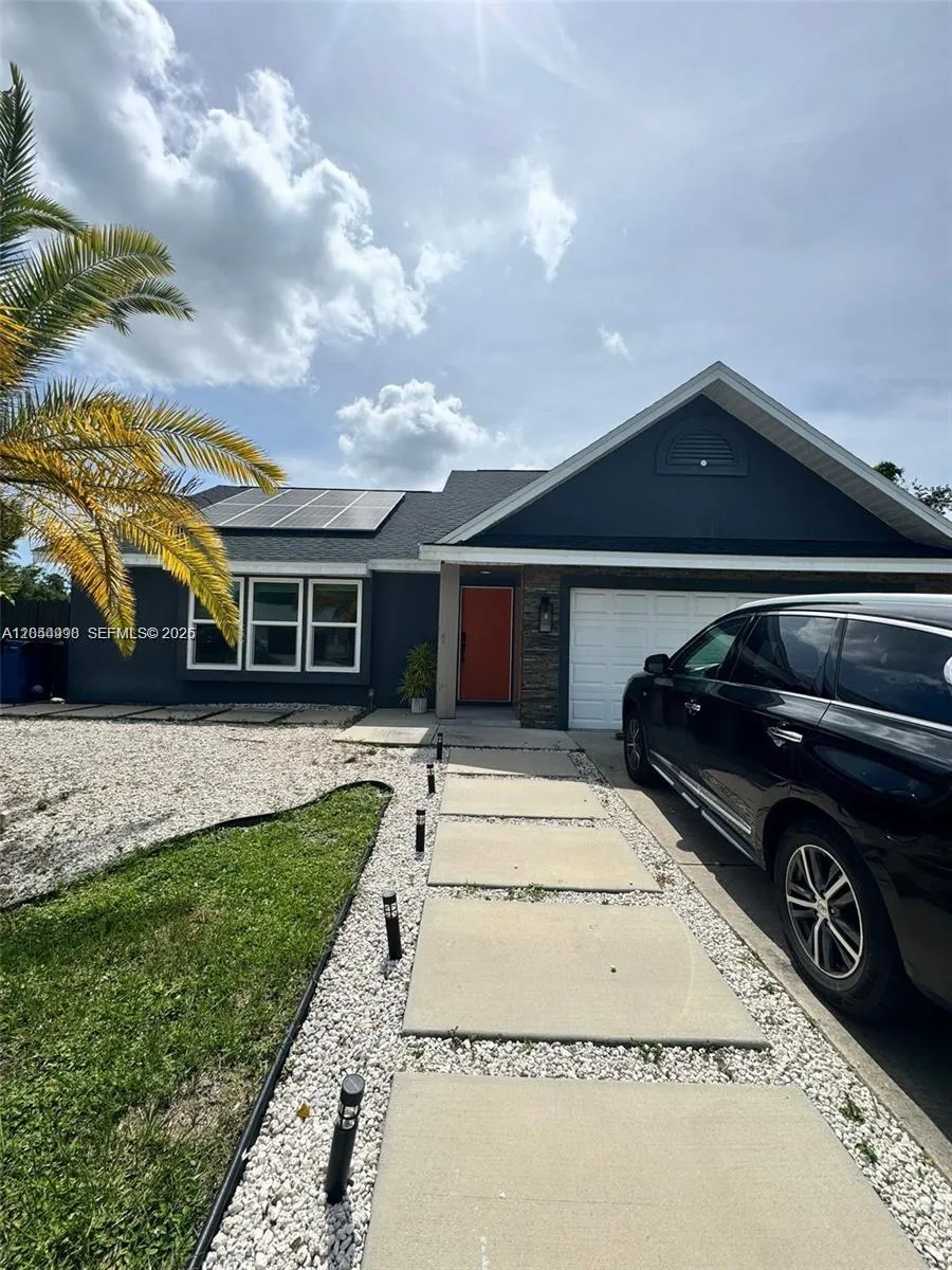 3415 55th Dr E Bradenton, FL 34203
