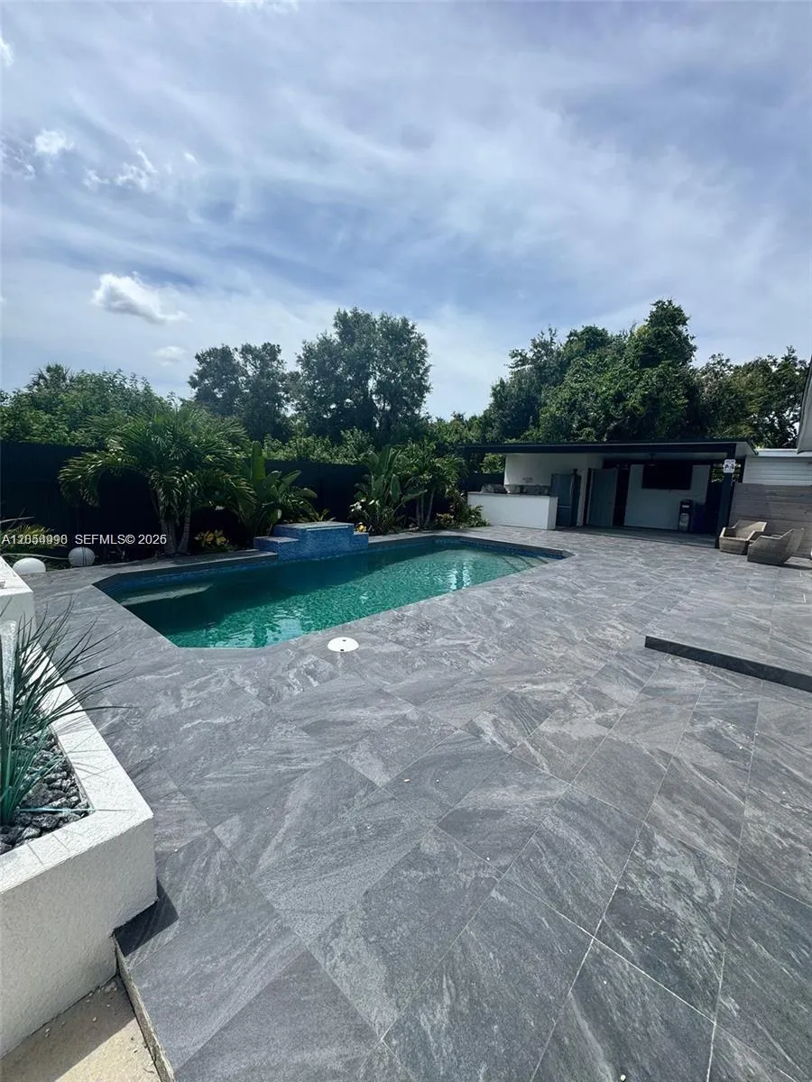 3415 55th Dr E Bradenton, FL 34203