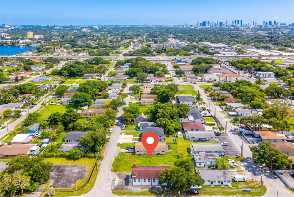 2990 NW 48th St Miami, FL 33142