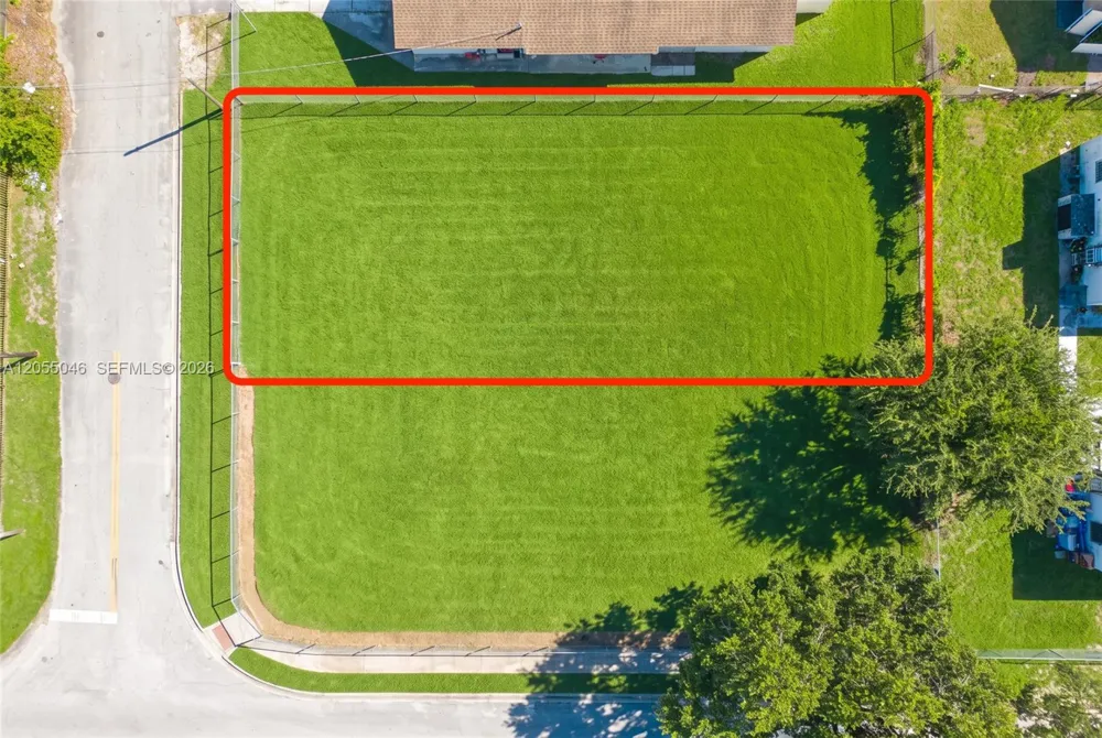 2990 NW 48th St Miami, FL 33142