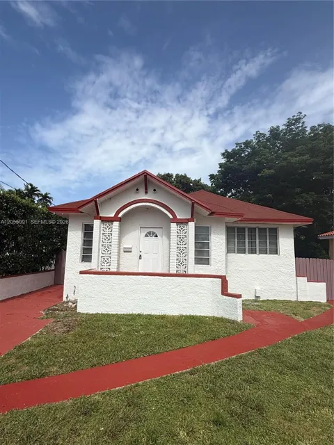 3747 Sheridan Ave