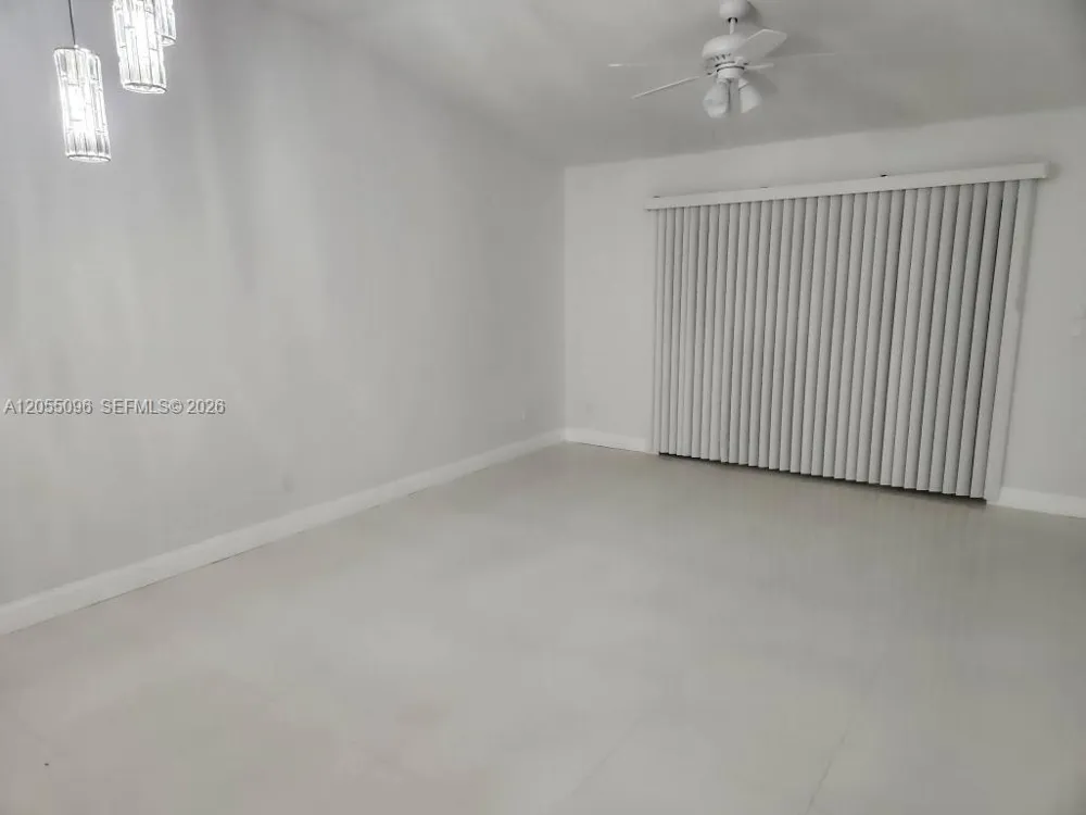 11643 NW 11th St Pembroke Pines, FL 33026