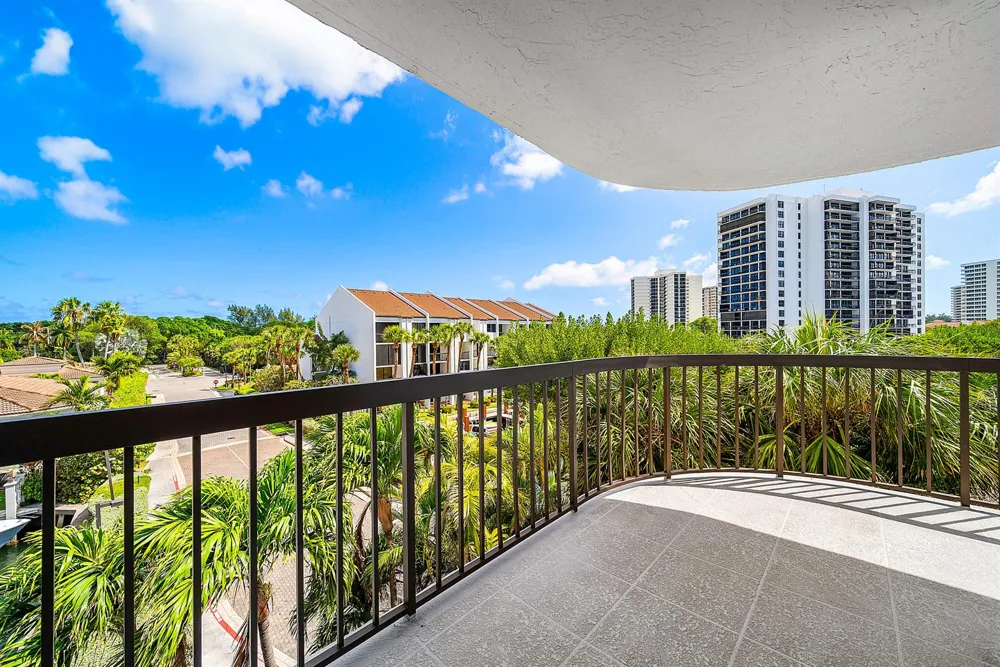 4740 S Ocean Boulevard #416 Highland Beach, FL 33487