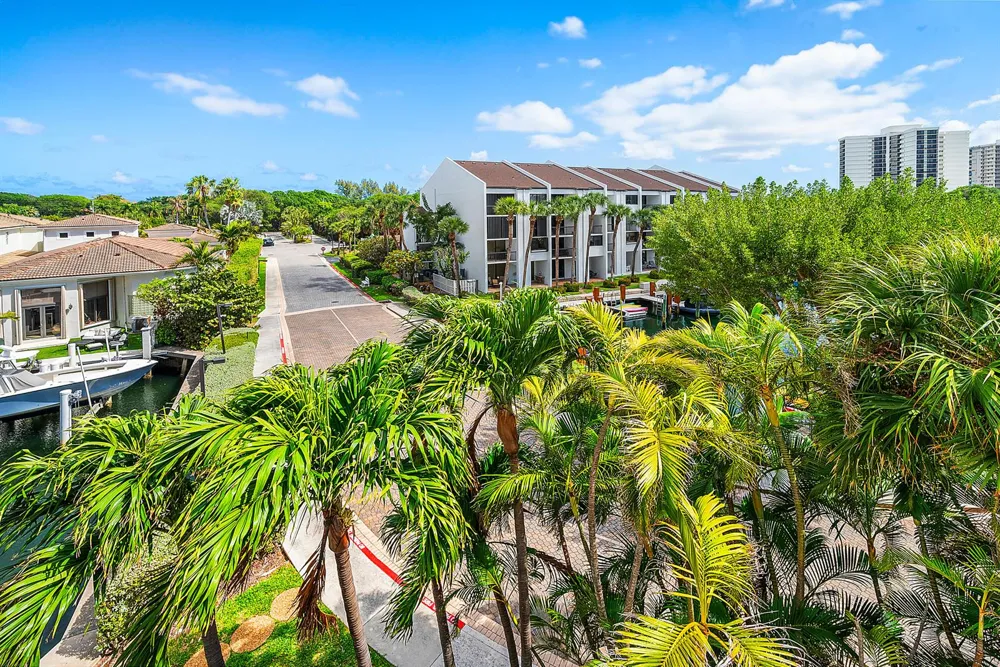 4740 S Ocean Boulevard #416 Highland Beach, FL 33487
