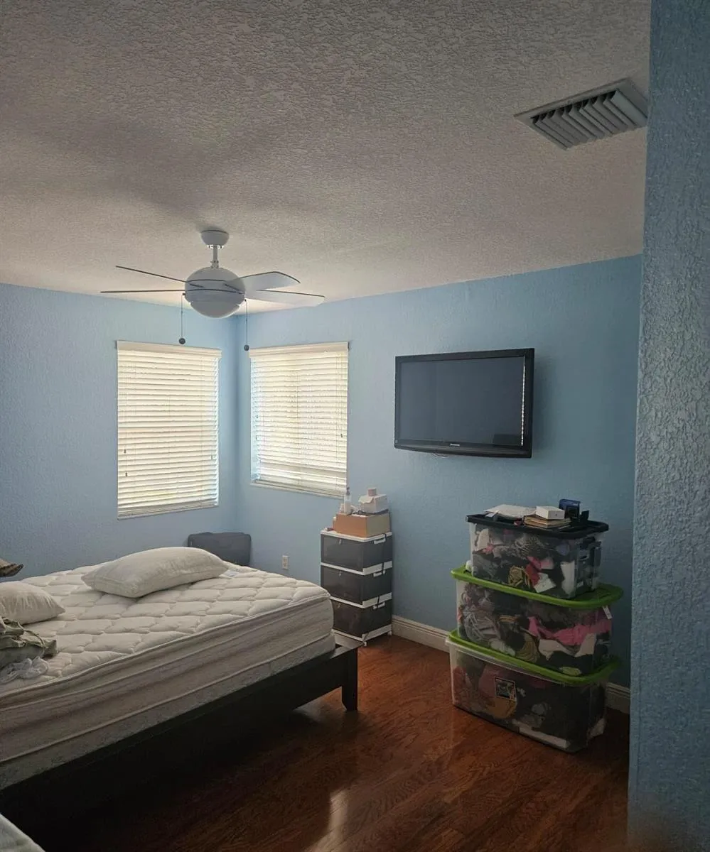 13382 Lakepointe Circle Cooper City, FL 33330