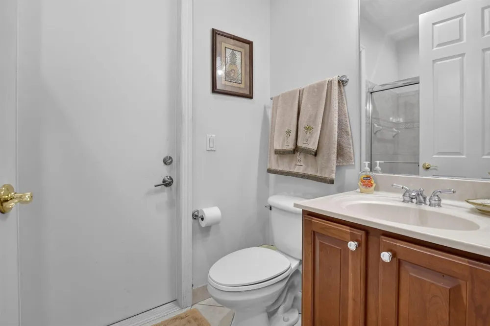 13382 Lakepointe Circle Cooper City, FL 33330