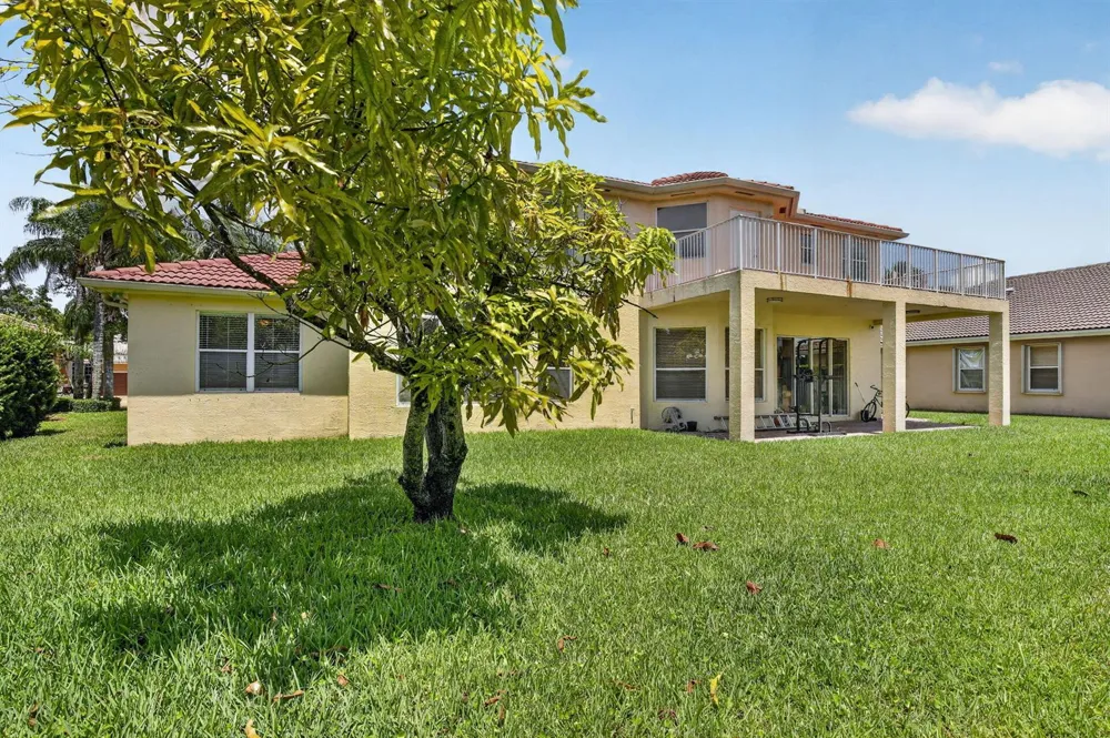 13382 Lakepointe Circle Cooper City, FL 33330