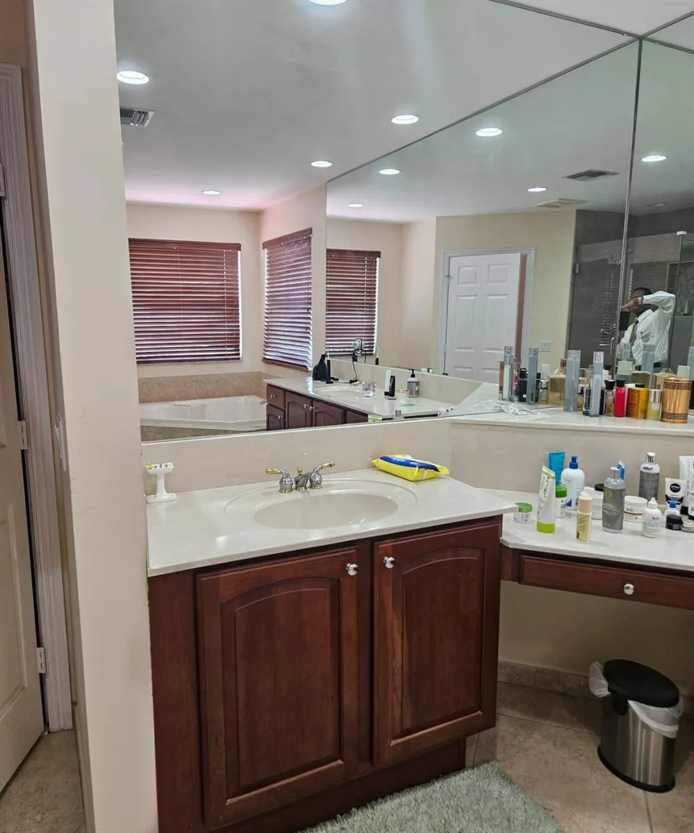 13382 Lakepointe Circle Cooper City, FL 33330