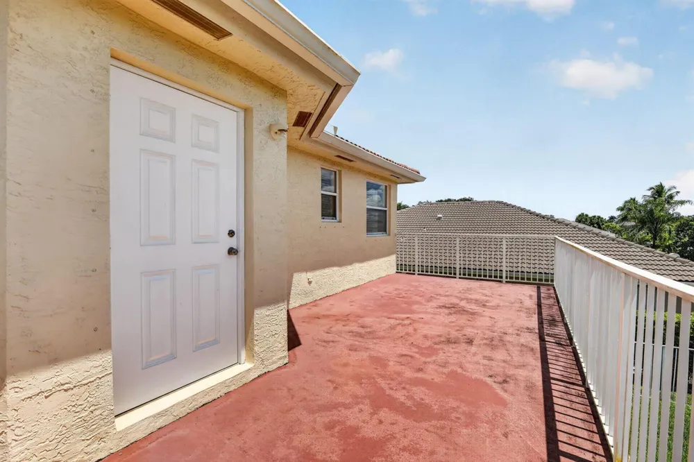 13382 Lakepointe Circle Cooper City, FL 33330