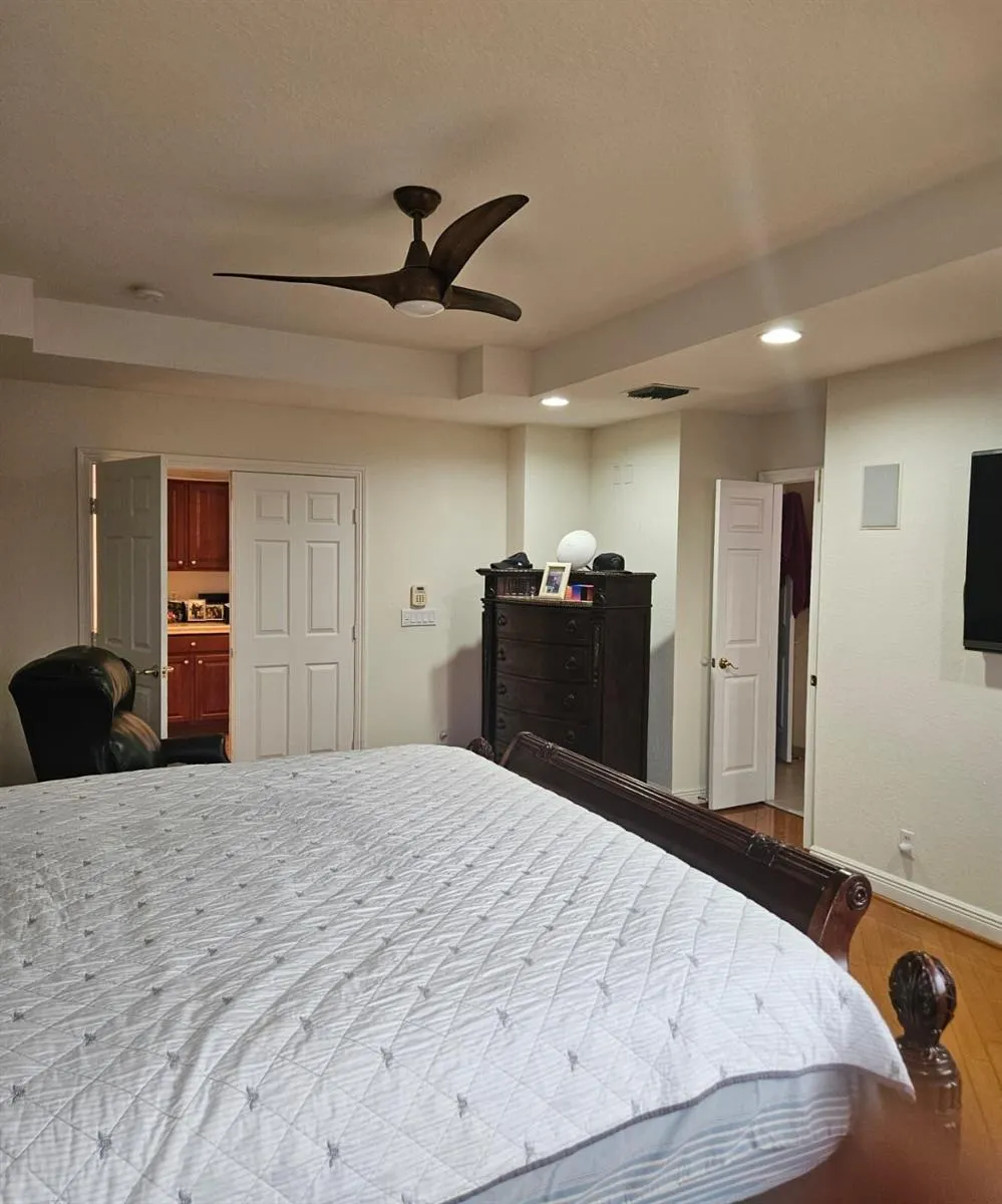 13382 Lakepointe Circle Cooper City, FL 33330