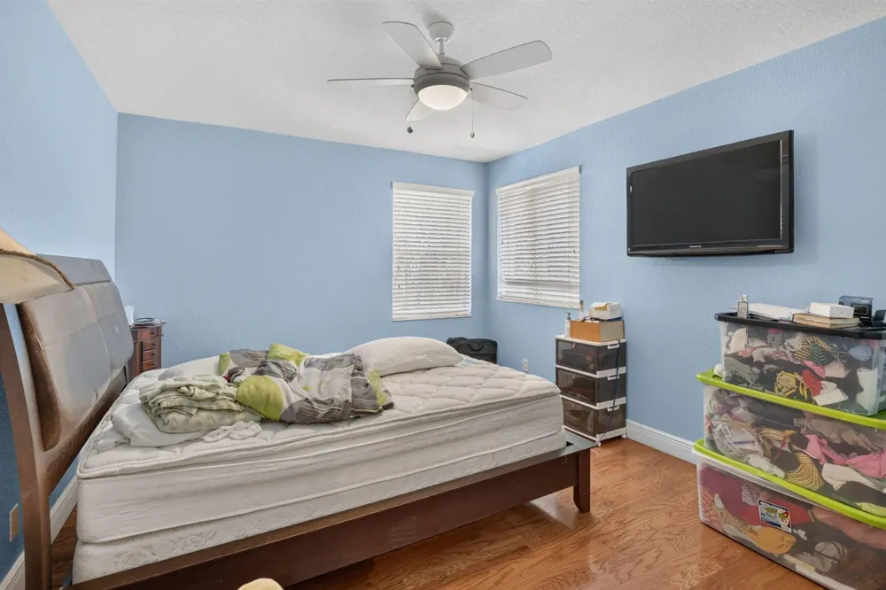 13382 Lakepointe Circle Cooper City, FL 33330