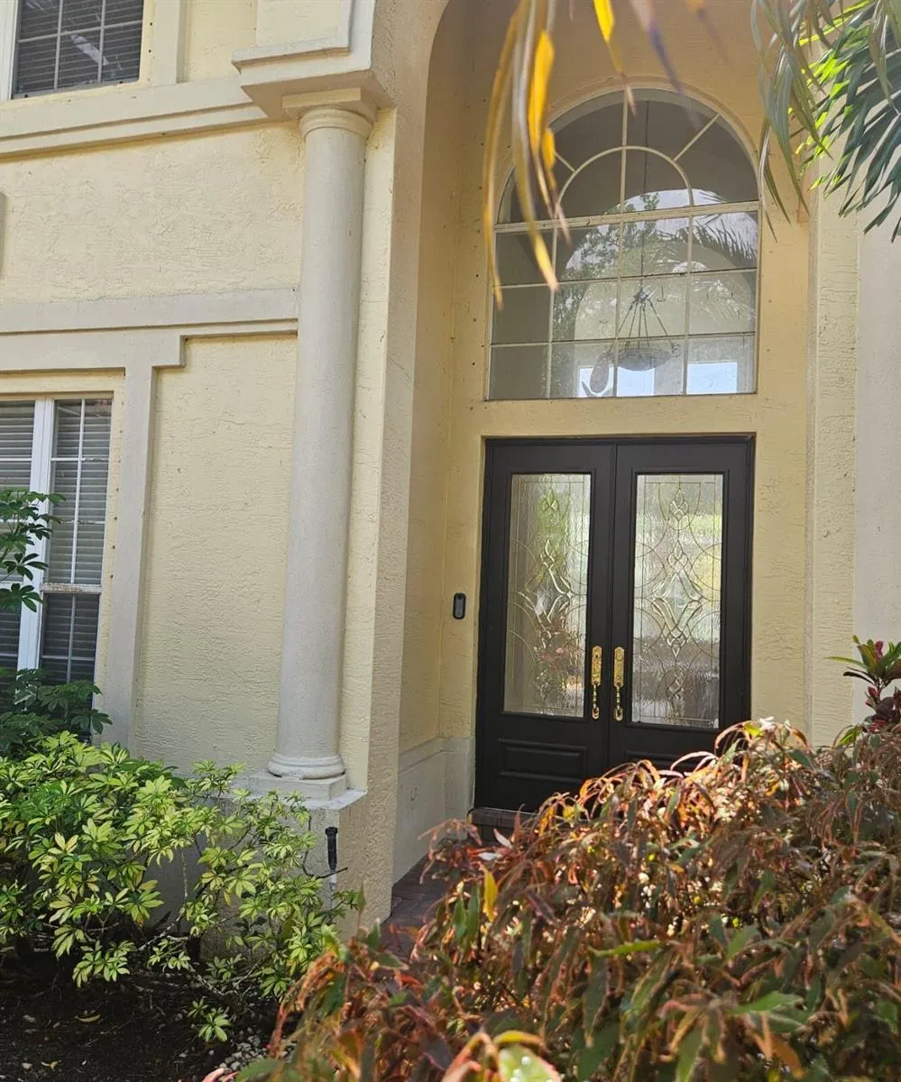 13382 Lakepointe Circle Cooper City, FL 33330
