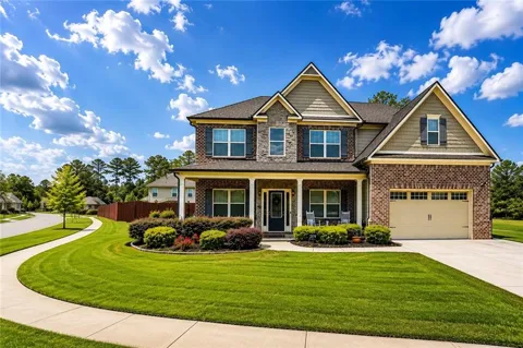 2379 Tomoka Drive