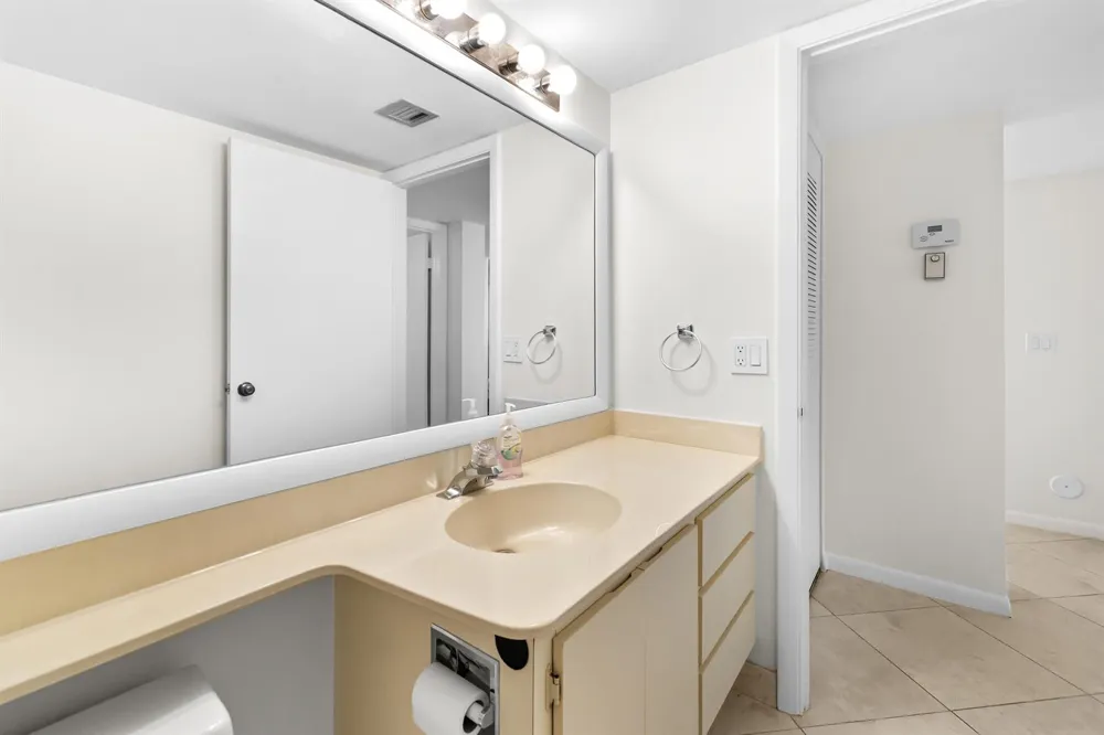 2561 Village Boulevard #103 West Palm Beach, FL 33409