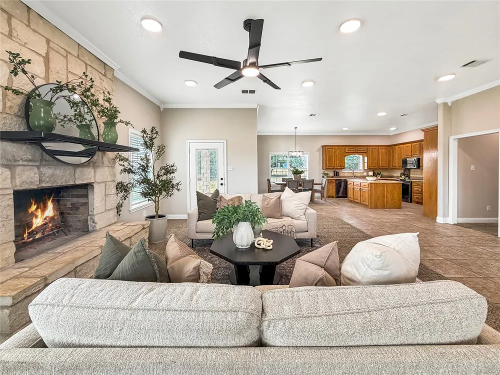 1008 Bosque Ridge Road Crawford, TX 76638