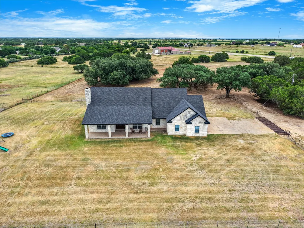 1008 Bosque Ridge Road Crawford, TX 76638