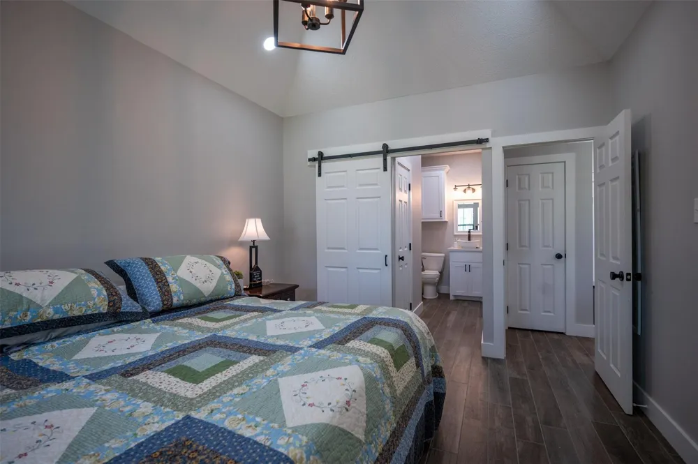 1068 County Road 3200 Colmesneil, TX 75938
