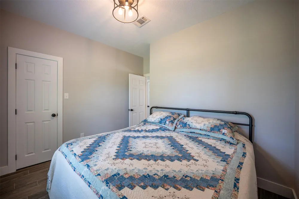 1068 County Road 3200 Colmesneil, TX 75938