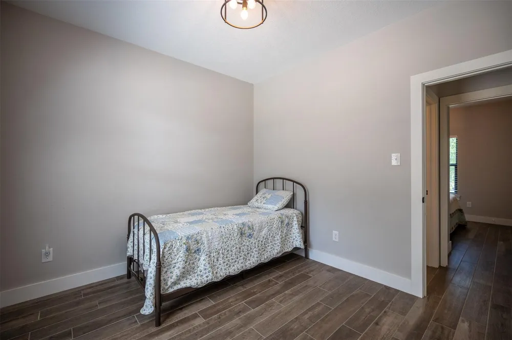 1068 County Road 3200 Colmesneil, TX 75938