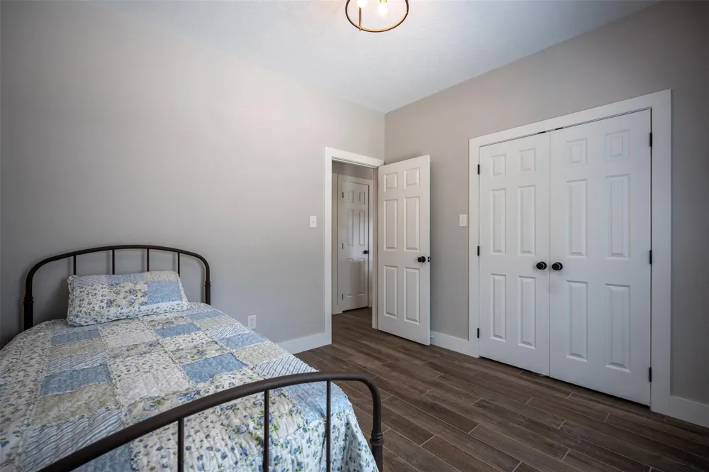 1068 County Road 3200 Colmesneil, TX 75938