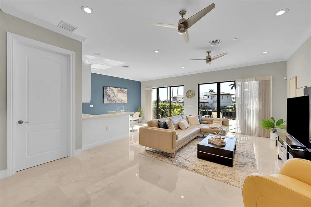 2254 SE 7th Street Pompano Beach, FL 33062