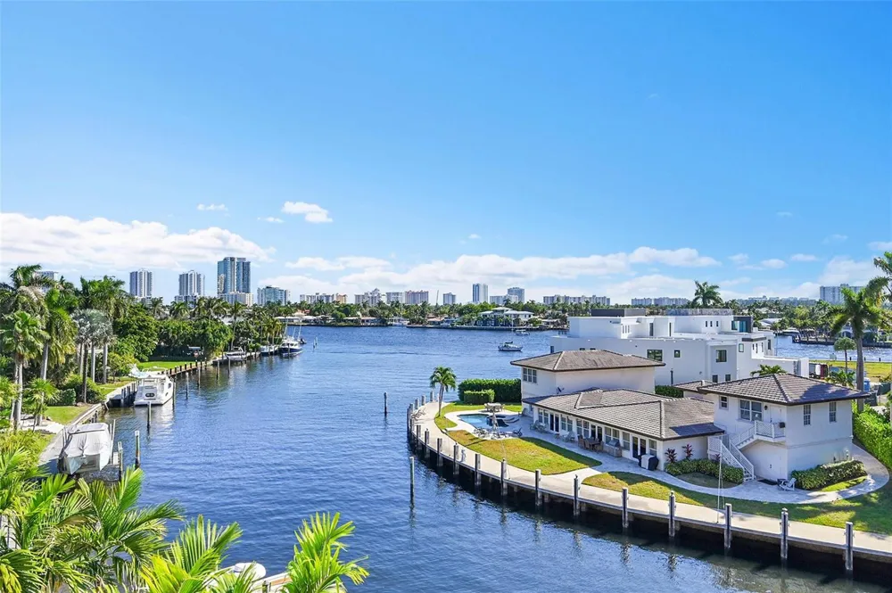 2254 SE 7th Street Pompano Beach, FL 33062