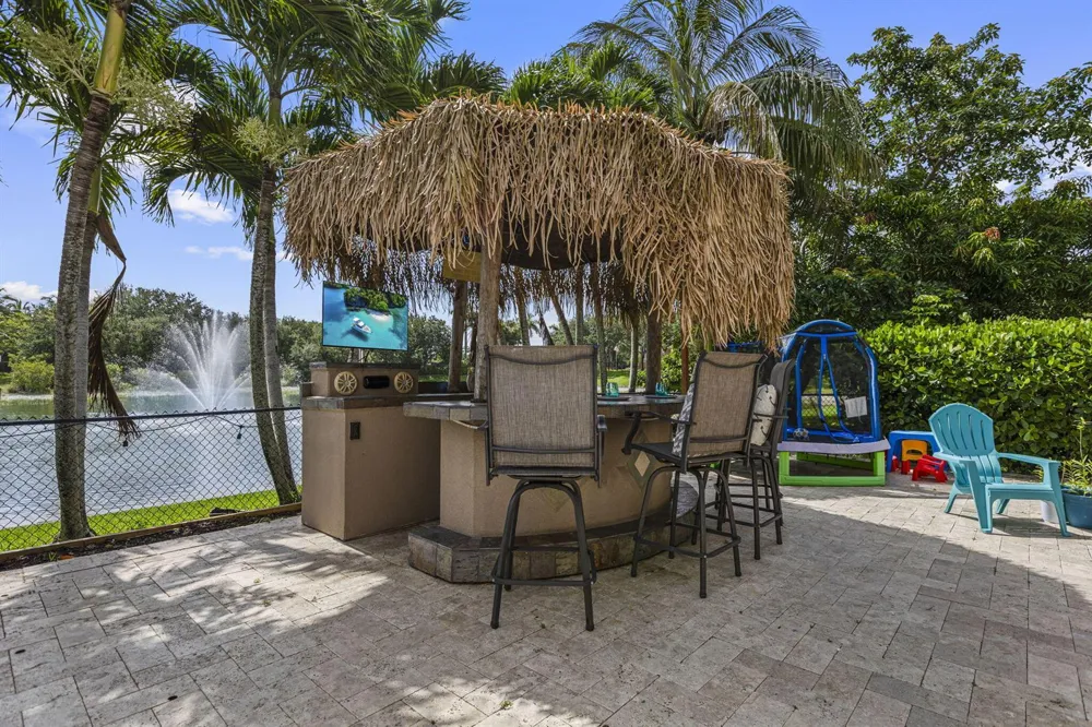 455 Cresta Circle West Palm Beach, FL 33413