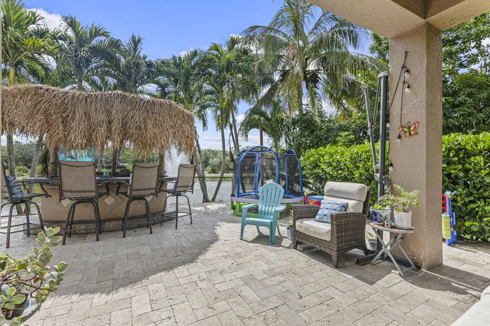455 Cresta Circle West Palm Beach, FL 33413