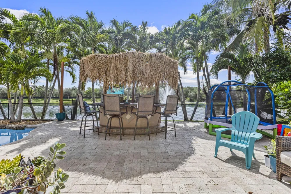 455 Cresta Circle West Palm Beach, FL 33413