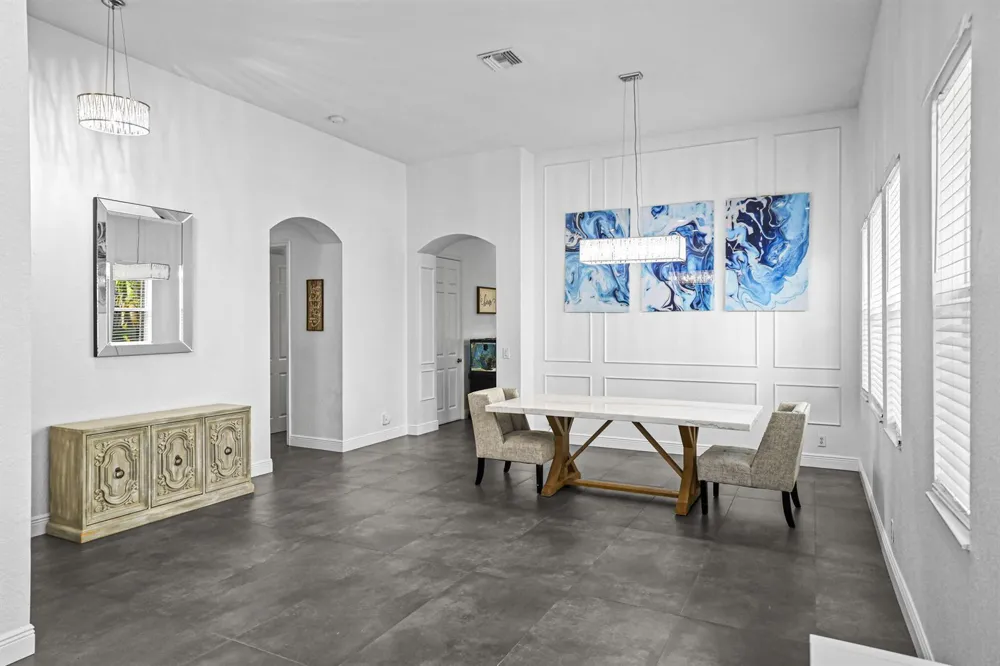 455 Cresta Circle West Palm Beach, FL 33413