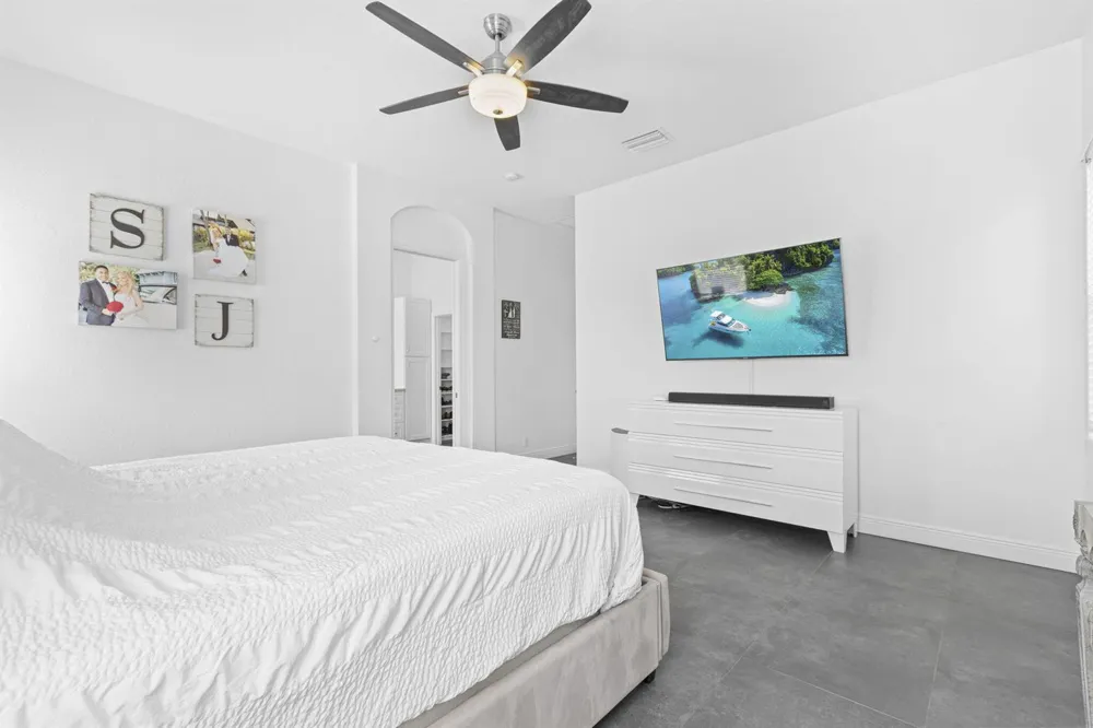 455 Cresta Circle West Palm Beach, FL 33413