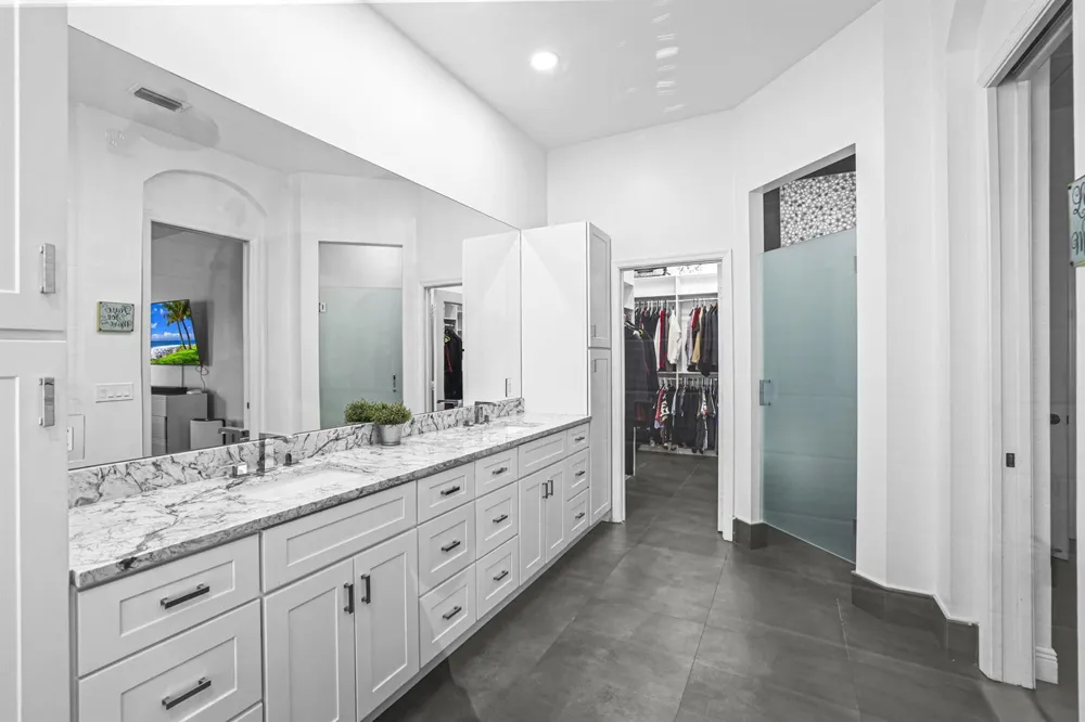 455 Cresta Circle West Palm Beach, FL 33413