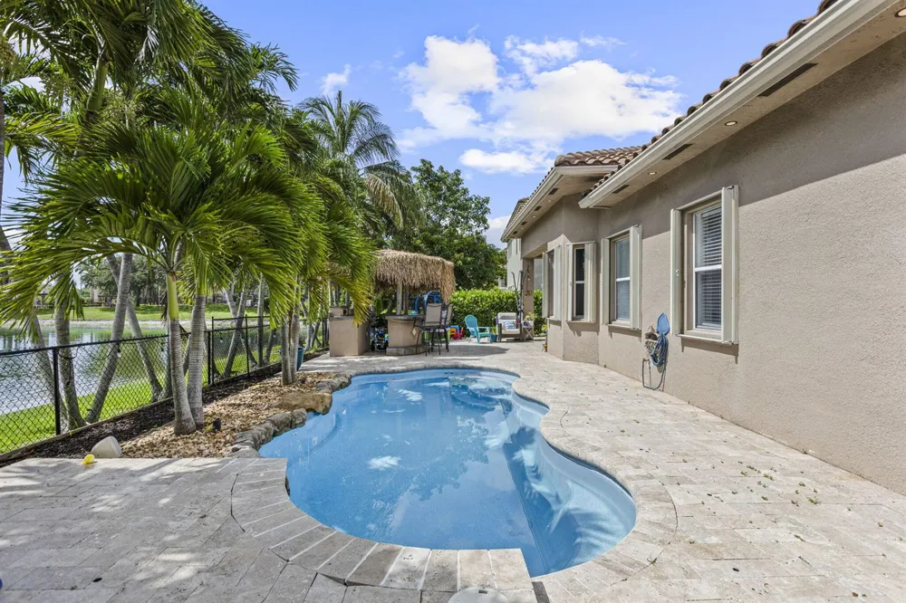 455 Cresta Circle West Palm Beach, FL 33413