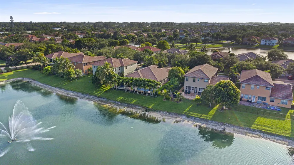 455 Cresta Circle West Palm Beach, FL 33413