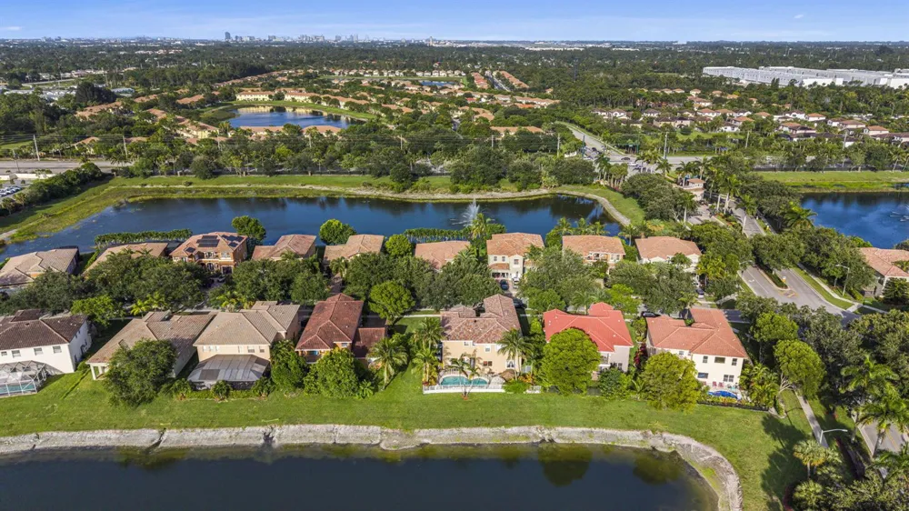 455 Cresta Circle West Palm Beach, FL 33413