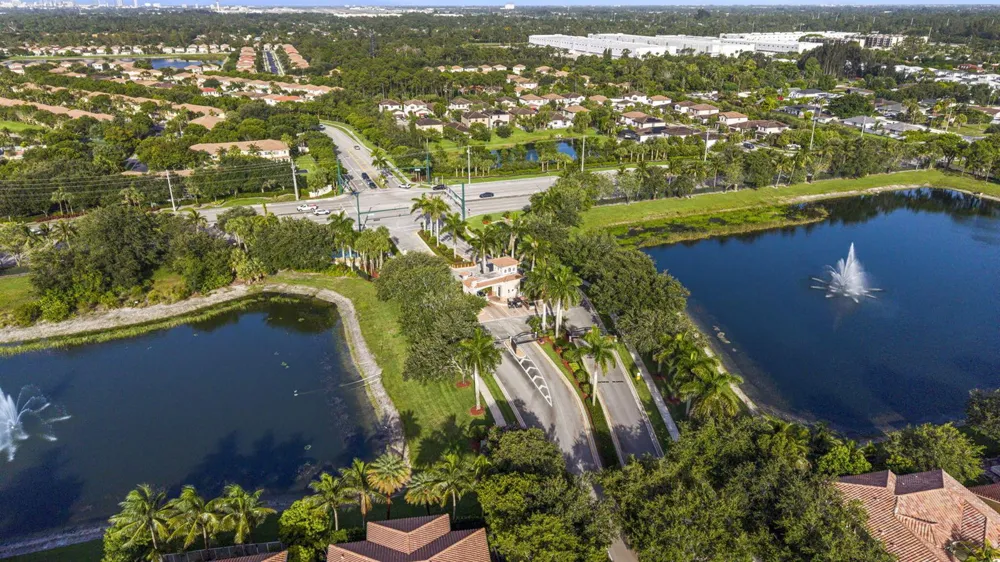 455 Cresta Circle West Palm Beach, FL 33413