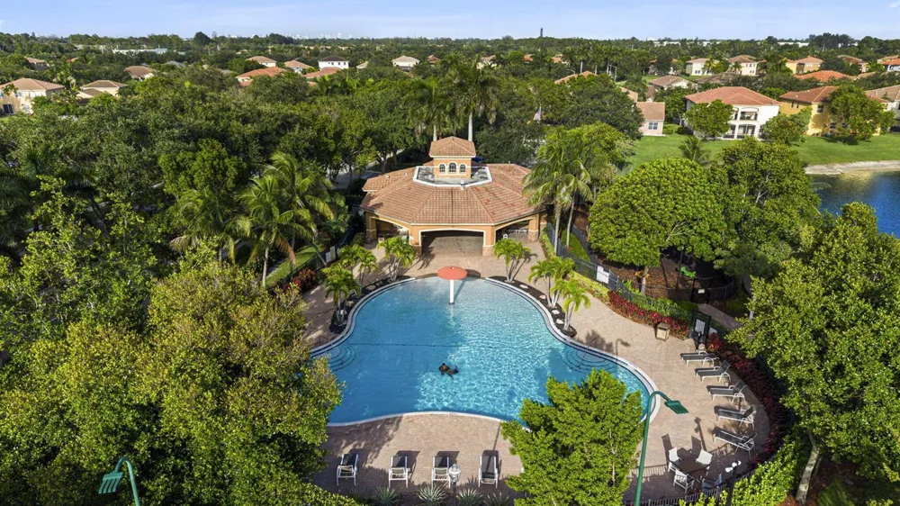 455 Cresta Circle West Palm Beach, FL 33413