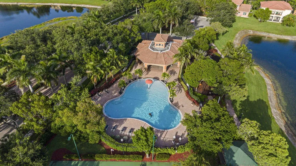 455 Cresta Circle West Palm Beach, FL 33413
