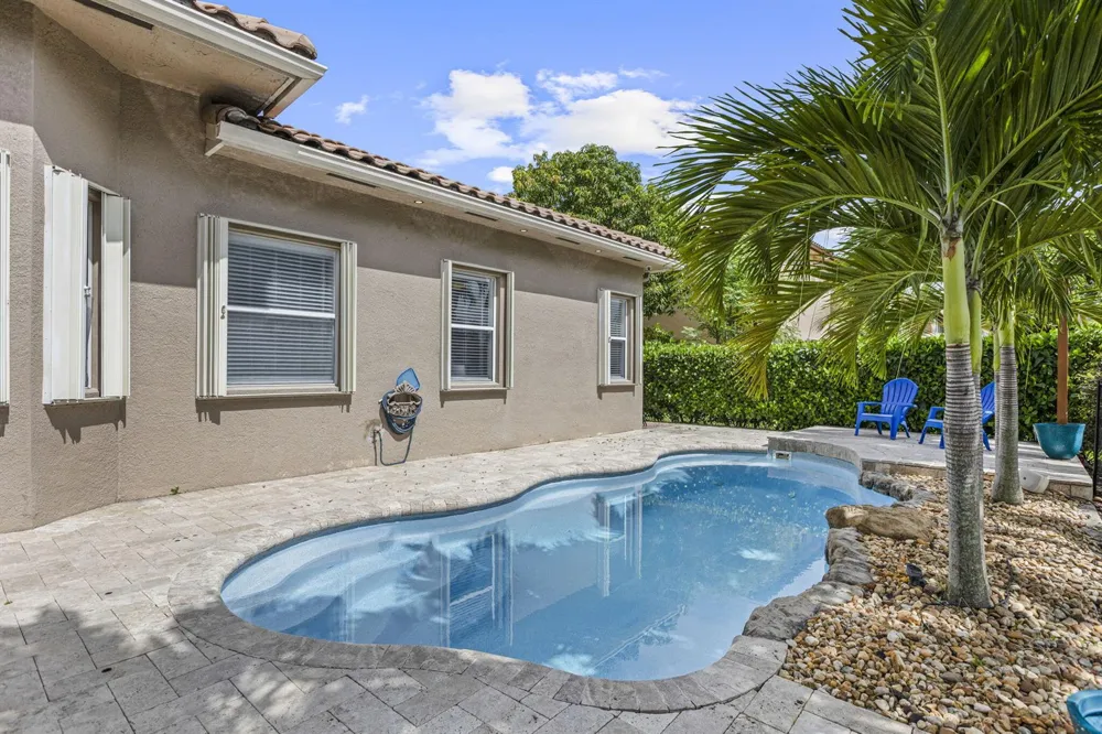 455 Cresta Circle West Palm Beach, FL 33413