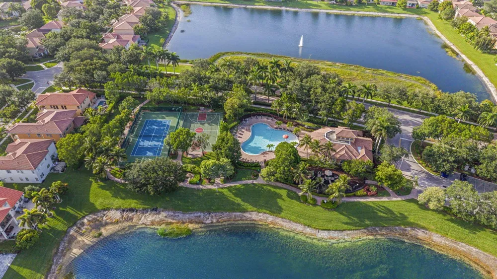 455 Cresta Circle West Palm Beach, FL 33413