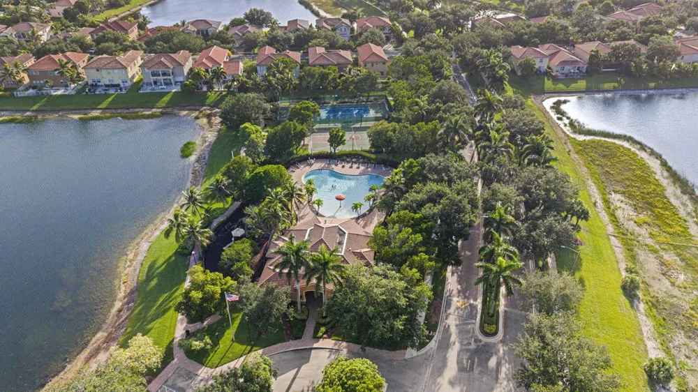 455 Cresta Circle West Palm Beach, FL 33413