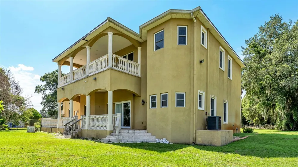 1282 MCGEE ROAD Plant City, FL 33565