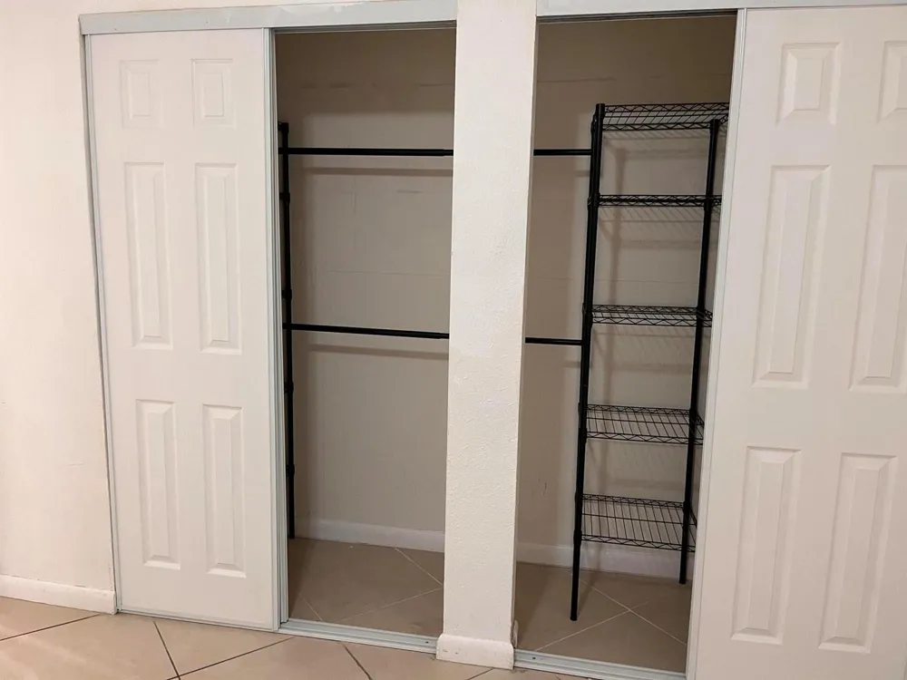 208 Wimbledon Lake Drive #208 Plantation, FL 33324