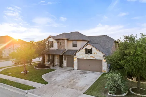 401 Daniel Crossing