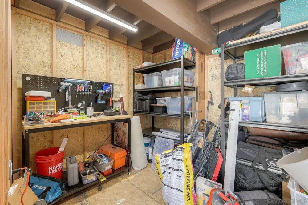 11217 Via Madonna Santee, CA 92071